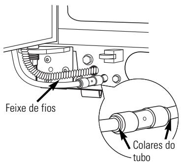 DE DIETRICH DRU105X - Abra o fornecimento de agua e insira a ficha do frigorífico novamente na tomada. - 1