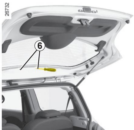 RENAULT TWINGO II - FEUX ARRÈRE : remplacement des lampes (suite) - 1