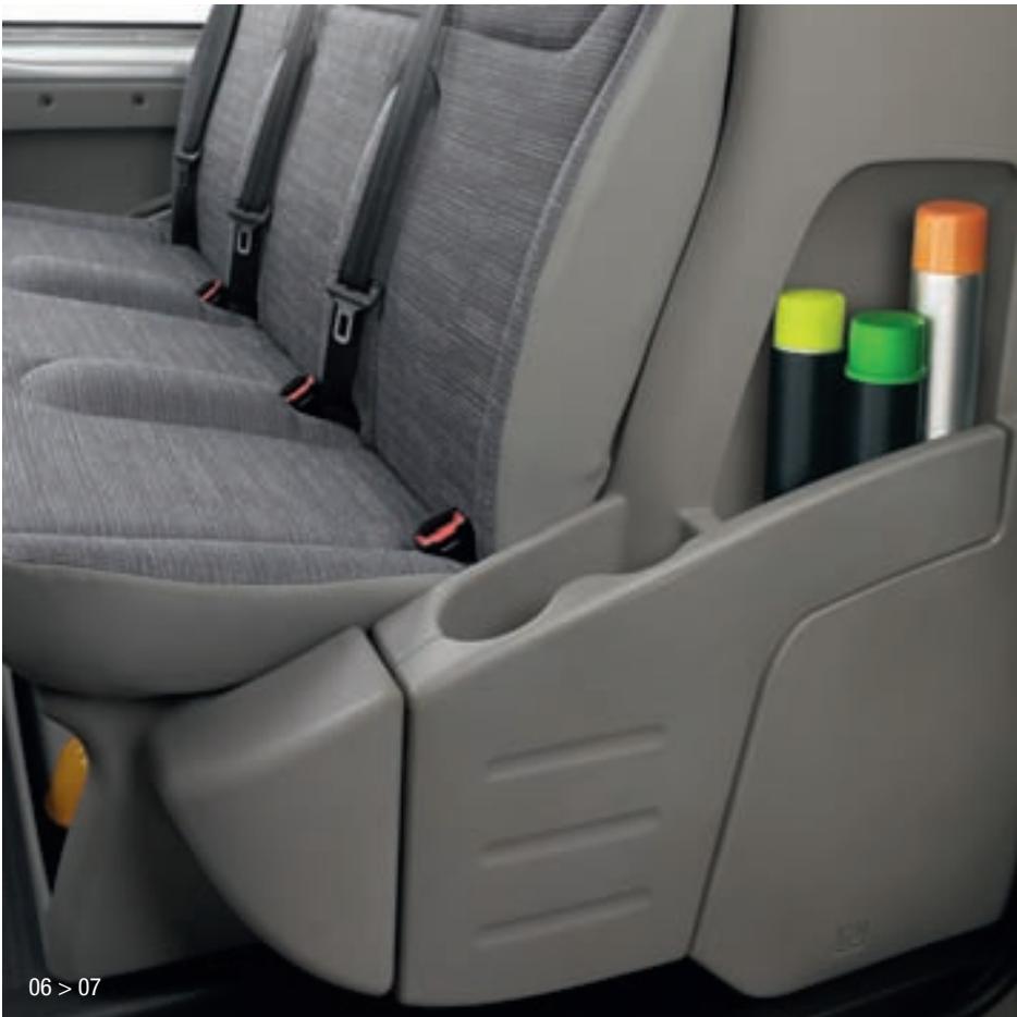 RENAULT TRAFIC - TRAFIC CABINE APPROFONDIE - 1