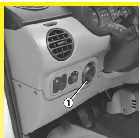 RENAULT KANGOO II PHASE I ELECTRIQUE - RéGLAGE ÉLECTRIQUE DE LA HAUTEUR DES FAISCEAUX - 1