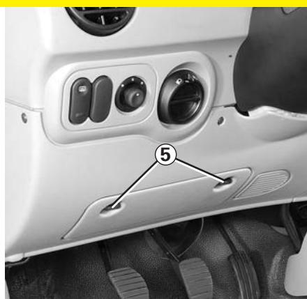 RENAULT KANGOO II PHASE I ELECTRIQUE - Compartment à fusibles 1 - 1