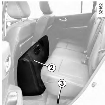 RENAULT KOLEOS 2012 - Pour rabattre les sièges arrêté depuis le coffre - 2