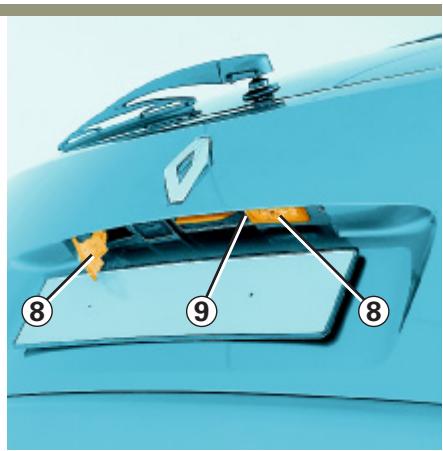 RENAULT LAGUNA 2 - Troisième feu stop 7 - 1