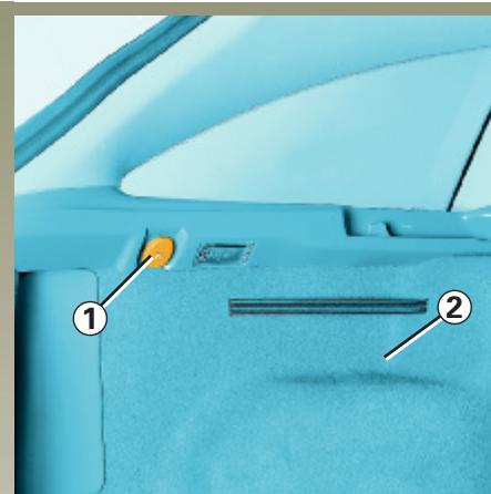 RENAULT LAGUNA 2 - Dépose du cache-bagages - 2