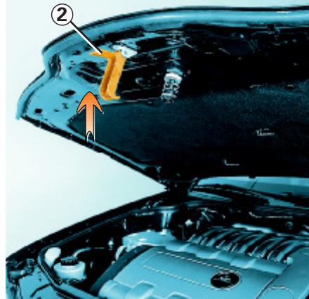 RENAULT LAGUNA 2 - CAPOT MOTEUR - 2