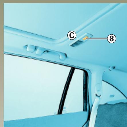 RENAULT LAGUNA 2 - Spots de lecture - 1