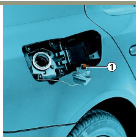 RENAULT LAGUNA 2 - Réserveur carburant - 2