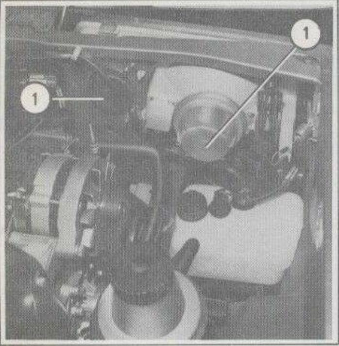 RENAULT 11 - Après tout changement de lampes de projecteurs - 1
