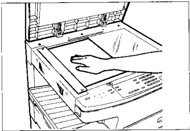 TOSHIBA 1550 - Placer l'original ou les originaux. Sur la vitre - 1