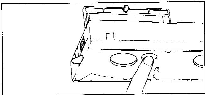 SHARP VL-C780S - Retrait d'une cassette compacte - 1