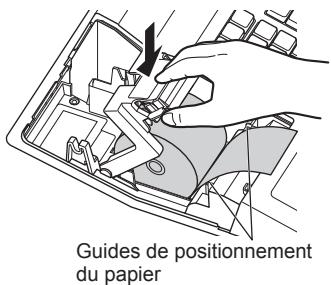 SHARP XE-A147 - NOTA Installé le rouleau de papier dans l'imprimante. Faites bien attention à fixer le rouleau et à découvert correctement l'extrémité du papier. - 4
