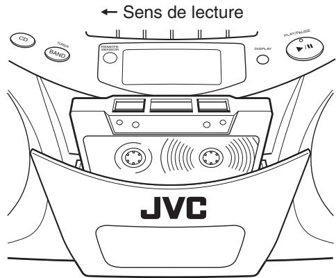 JVC RC-EX25S - Insertion d'une cassette - 1
