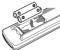 JVC RC-EX25SE - Inserimento dellepile - 2
