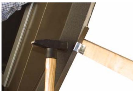 ELM LEBLANC CAPTEURS SOLAIRES FK260 - Tâche 4 - Fixation des tôles de côté: - 1