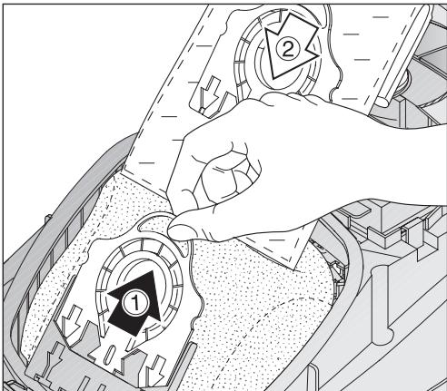 MIELE S2181 TITAN - Remplacement du sac à poussière - 2