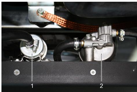 KARCHER KM 170 600 R D - Vider l'eau condensée dans le séparateur d'eau du diesel - 1