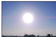 PANASONIC DMC TZ57 - Des stries horizontales rougeâtres apparaisent sur l'écran pendant l'enregistrement. - 1