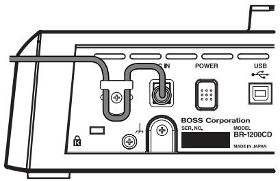 ROLAND BR-1200CD - Mise sous tension du BR-1200CD - 2