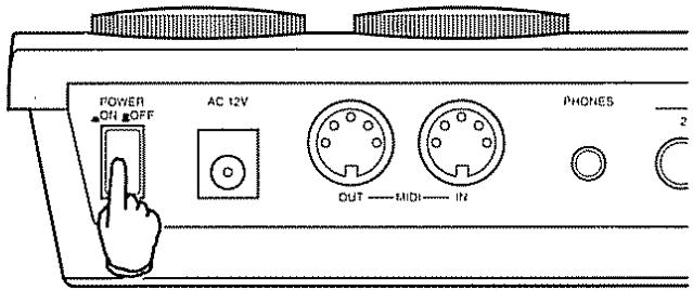 ROLAND DR-660 - Mise sous tension - 1