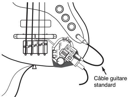 ROLAND GK-3B - Utilisez le cordon guitare standard court pour relier la sortie jack normale de la basse à l'entrée « micro » normale du gk-3b. - 1