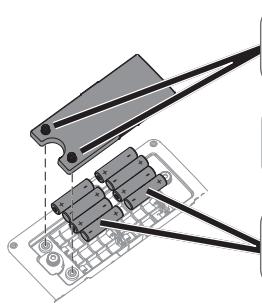 ROLAND AC-33 - Insertion des piles - 1