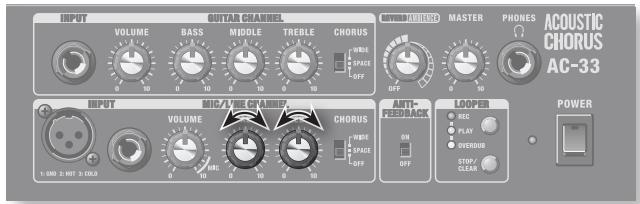 INPUT VOLUME BASS MIDDLE TREBLE CHORUS WIRE SPACE OFF MASTER PHONES ACOUSTIC CHORUS AC-33 INPUT VOLUME MIC/LTE CHANNEL WIRE SPACE OFF AUTO-FEED/ACK MOOPER MAC PLAY OVERUS STOP/CLEAN POWER