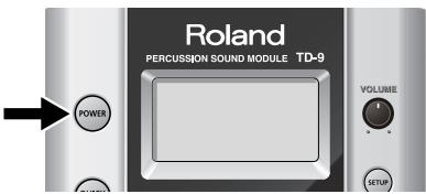 ROLAND TD-9 - Mise sous/hors tension - 2