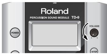 ROLAND TD-9 - Mise sous/hors tension - 1