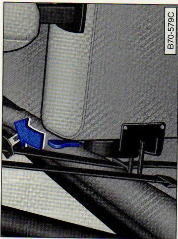 VOLKSWAGEN TRANSPORTER - Attention - 1