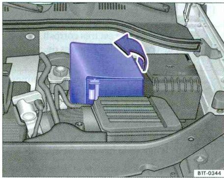 VOLKSWAGEN GOLF PLUS - Contrôle du niveau d'électrolyte de la batterie du vehicule - 2