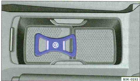 VOLKSWAGEN GOLF PLUS - Rangement dans la console centrale avant - 2