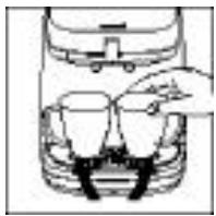 KRUPS KP1010 - Pour préparer une tasse, utiliser le porte-filtre gaucher sur lequel est inscrit « ONE CUP THIS SIDE » (UTILISER CE CÔTÉ POUR UNE TASSE) - 3