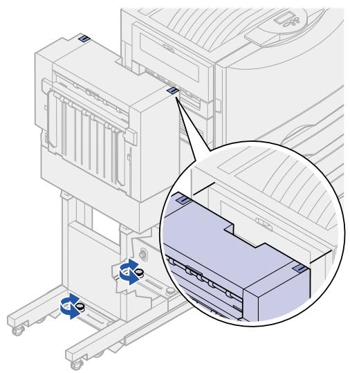 LEXMARK C910 - Alignement du haut de l'unité de finition - 2