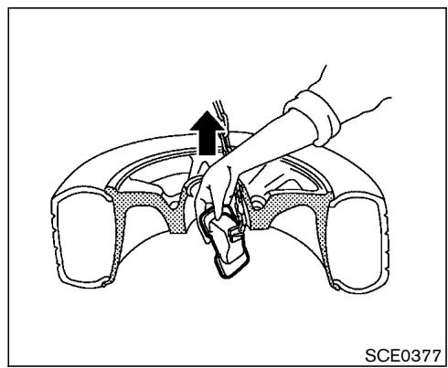 NISSAN PATHFINDER 2003 - Roue de secours et outils - 3
