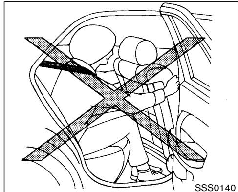NISSAN PATHFINDER 2003 - ATTENTION - 1