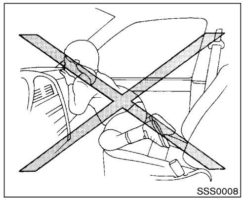NISSAN PATHFINDER 2003 - ATTENTION - 5