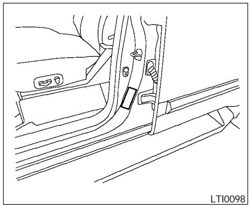 NISSAN PATHFINDER ARMADA 2004 - INSTALLATION DE LA PLAQUE D'IMMATRICULATION AVANT - 1