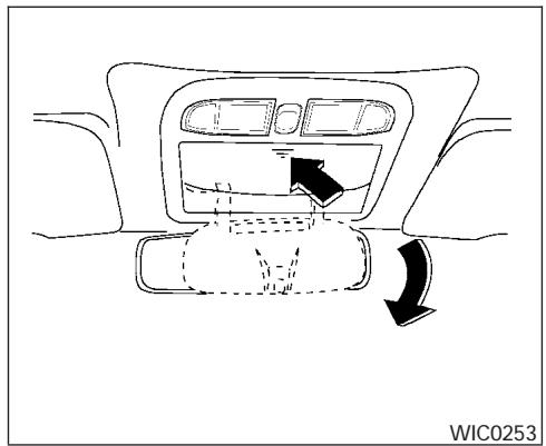 NISSAN SENTRA 2003 - RANGEMENT - 1