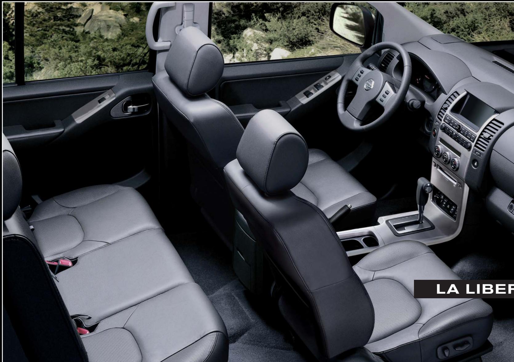 NISSAN NAVARA - VOYAGEZ EN CLASSE PLATINUM - 1