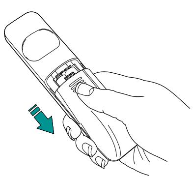 LOGITECH SQUEEZEBOX TOUCH - Krok 1. Władanie baterii do pilota - 1