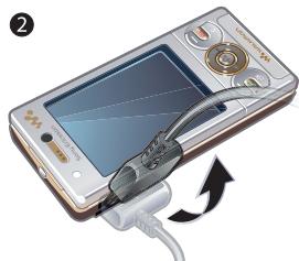 SONY ERICSSON W705 - Pour charger la batterie - 2