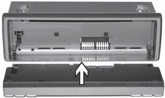 BLAUPUNKT TRAVELPILOT E1 - Retirer la façade - 3