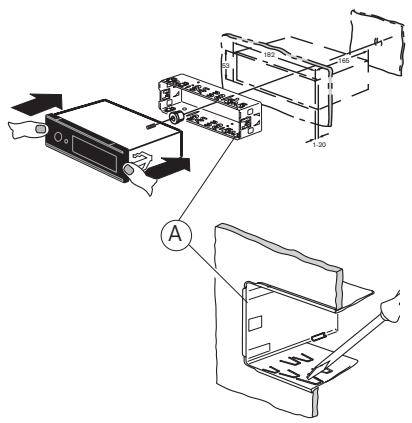 BLAUPUNKT TORONTO 400 BT - - Do not connect the vehicle's plug connectors to the radio! - 2