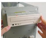 GIGABYTE GA-6ZMM7 - Instalace Zařízení IDE a SATA - 1