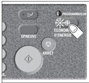 KONICA MINOLTA 7272 - Appuyez sur la touche [ECONOMIE D'ENERGIE] pendant une seconde au moins, puis relâchez-la. - 1