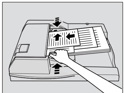 KONICA MINOLTA 7272 - Réglez les guides papier. - 1