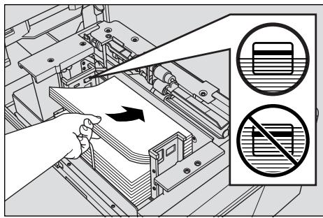 KONICA MINOLTA 7272 - Placez du papier dans le magasin, face concave vers le haut. - 1