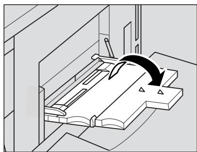 KONICA MINOLTA 7272 - Ouvrez le passé/copie multi-feuille situé sur le côté droit du photocopieur. - 2