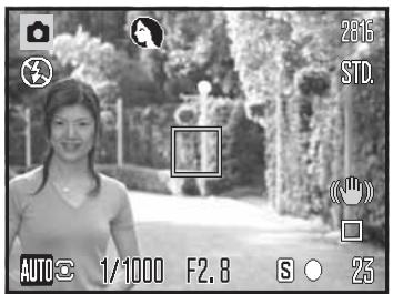 KONICA MINOLTA DIMAGE Z6 - Mémorisation de la mise au point - 2