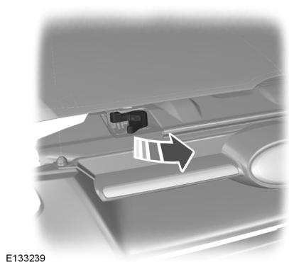 FORD FOCUS 2012 - Ouverture du capot moteur - 2